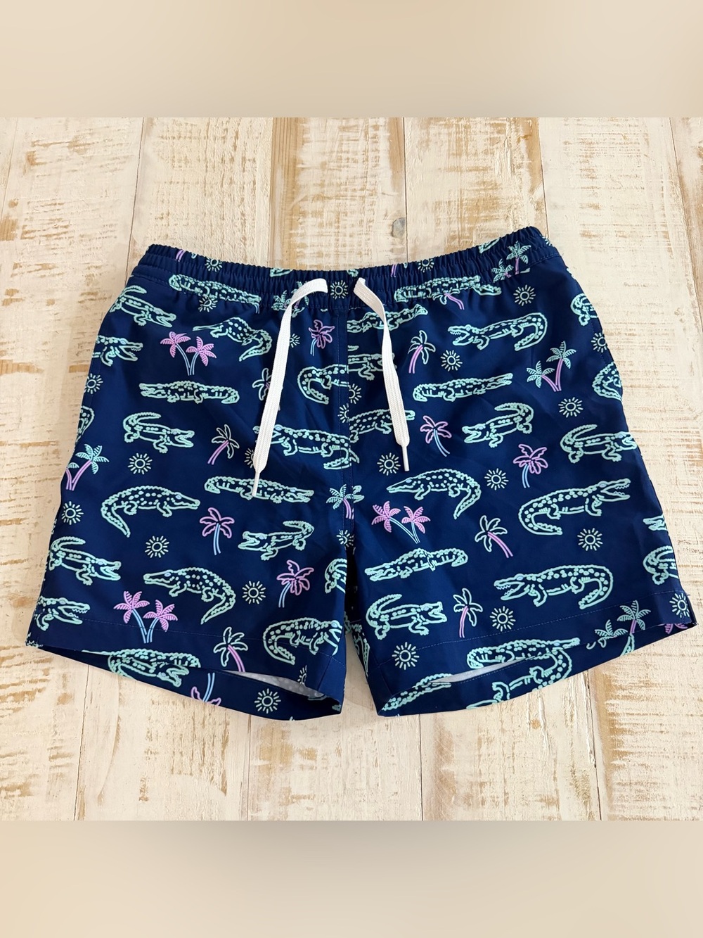 Chubbies Swim Trunk Boys Youth L 14/16 Neon Alligator 5.5” Inseam